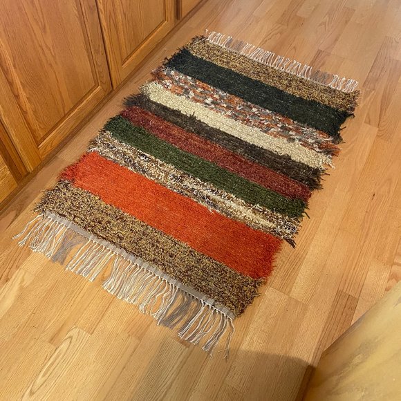 Woven Rug - Picture 12 of 16